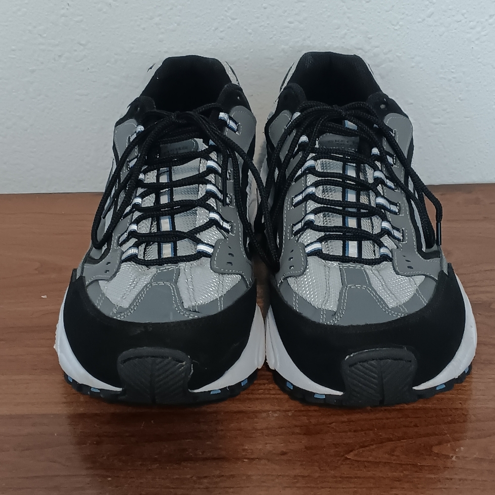 Skechers Black and Gray Chunky Athletic Shoes - Picture 5 of 11